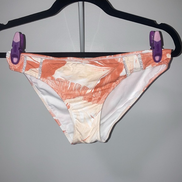 Roxy Bikini - Picture 4 of 6